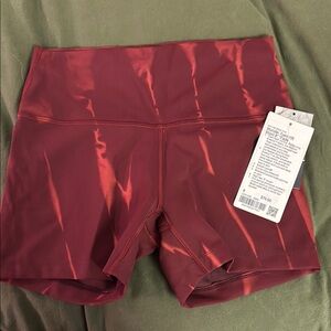 Lululemon wunder under bike short 4” sz 8